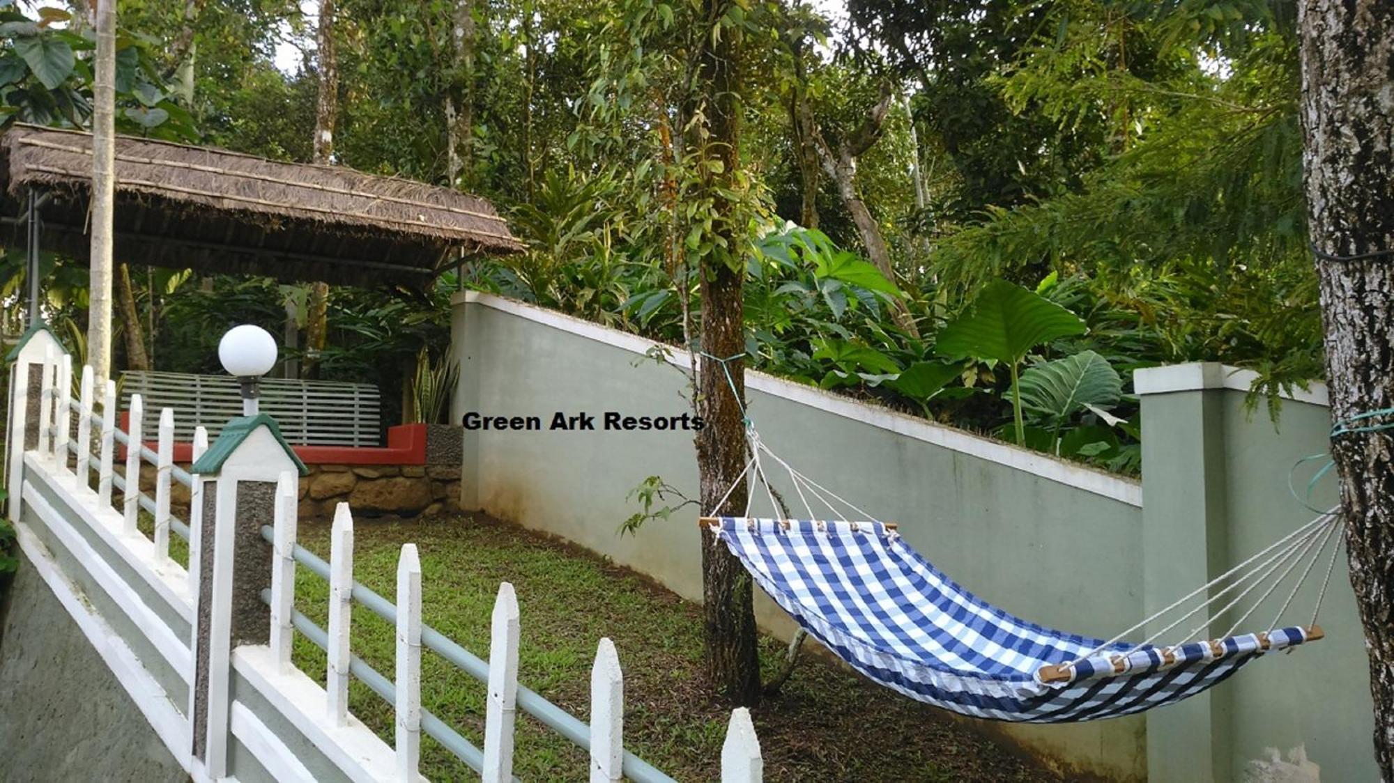 טקאדי Green Ark Resorts חדר תמונה